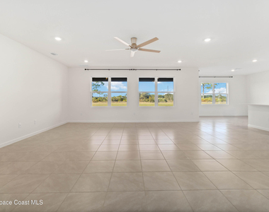 5072 Alabaster Drive - Photo Thumbnail 3
