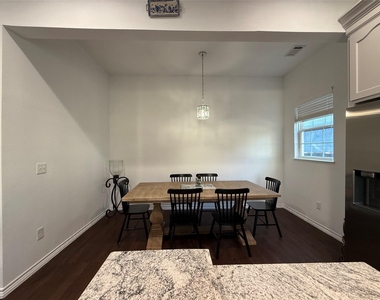 1717 Weber Street - Photo Thumbnail 7