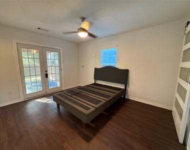 1717 Weber Street - Photo Thumbnail 8