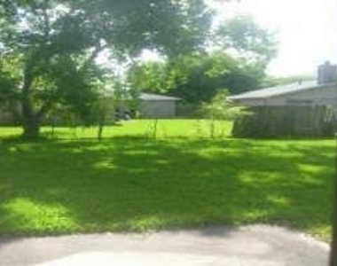 11830 Mosscrest Drive - Photo Thumbnail 14