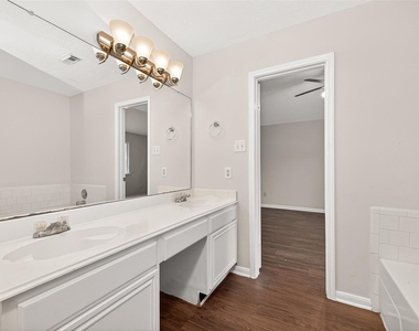 28811 Stapleford Street - Photo Thumbnail 24