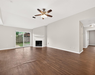 28811 Stapleford Street - Photo Thumbnail 6