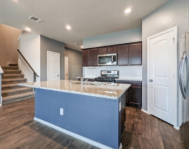 14541 Montclair Way - Photo Thumbnail 5