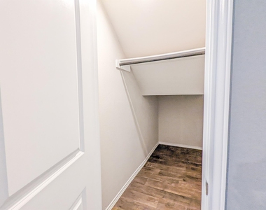 14541 Montclair Way - Photo Thumbnail 22