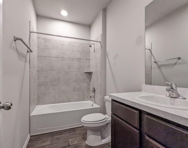 14541 Montclair Way - Photo Thumbnail 24