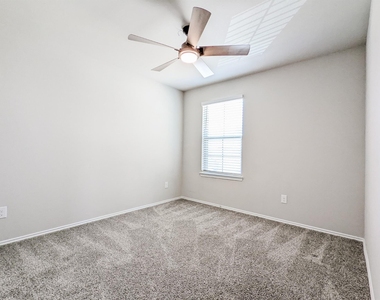 14541 Montclair Way - Photo Thumbnail 20