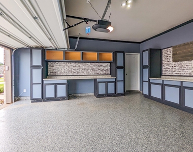 14541 Montclair Way - Photo Thumbnail 27