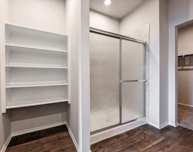 14541 Montclair Way - Photo Thumbnail 14