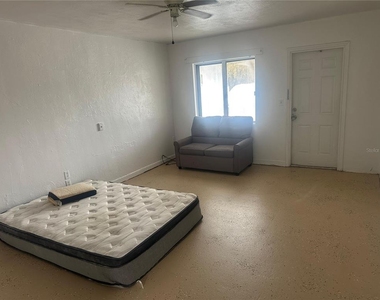 1600 E Duval Street - Photo Thumbnail 2