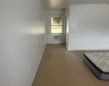 1600 E Duval Street - Photo Thumbnail 4