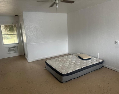 1600 E Duval Street - Photo Thumbnail 1