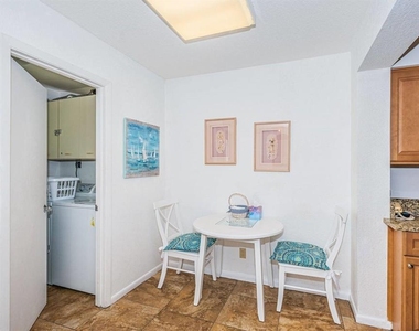 5801 Bahia Del Mar Circle - Photo Thumbnail 4