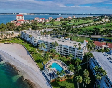 5801 Bahia Del Mar Circle - Photo Thumbnail 24