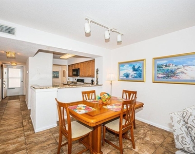 5801 Bahia Del Mar Circle - Photo Thumbnail 5