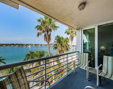 5801 Bahia Del Mar Circle - Photo Thumbnail 26