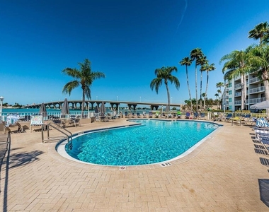 5801 Bahia Del Mar Circle - Photo Thumbnail 20