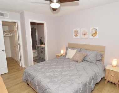 8653 Fancy Finch Drive - Photo Thumbnail 24