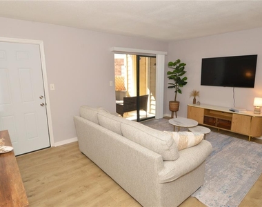 8653 Fancy Finch Drive - Photo Thumbnail 13