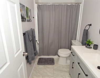 8653 Fancy Finch Drive - Photo Thumbnail 27