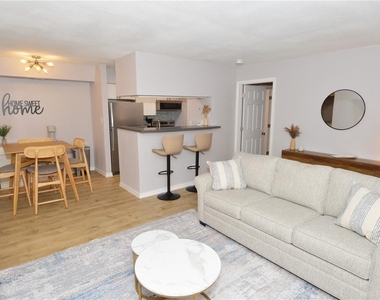 8653 Fancy Finch Drive - Photo Thumbnail 10