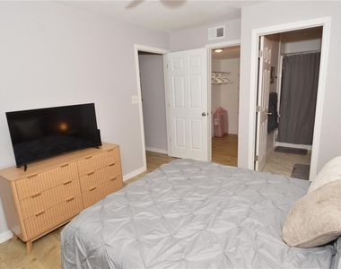 8653 Fancy Finch Drive - Photo Thumbnail 33