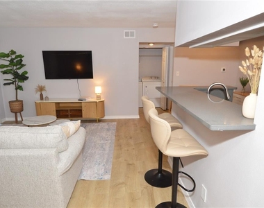 8653 Fancy Finch Drive - Photo Thumbnail 12