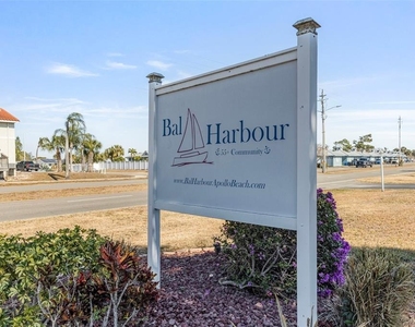 1008 Apollo Beach Boulevard - Photo Thumbnail 28