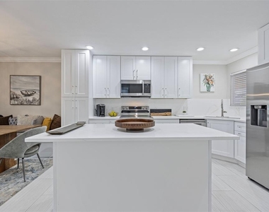 1008 Apollo Beach Boulevard - Photo Thumbnail 5