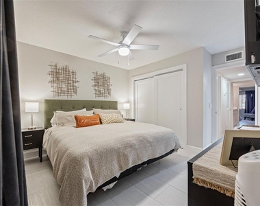 1008 Apollo Beach Boulevard - Photo Thumbnail 15