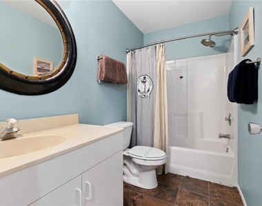 2511 Avenue C - Photo Thumbnail 13