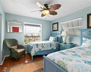 2511 Avenue C - Photo Thumbnail 15