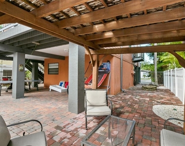 2511 Avenue C - Photo Thumbnail 19