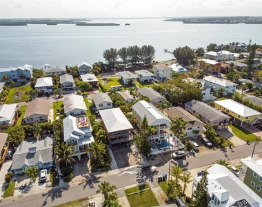 2511 Avenue C - Photo Thumbnail 23