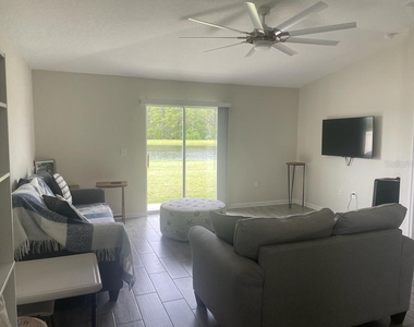 725 Peg Court - Photo Thumbnail 1