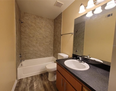 421 Fountainhead Circle - Photo Thumbnail 13