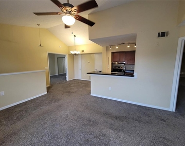 421 Fountainhead Circle - Photo Thumbnail 3