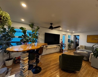 1616 N N Street N - Photo Thumbnail 1