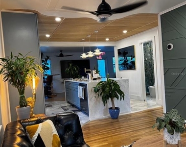 1616 N N Street N - Photo Thumbnail 10
