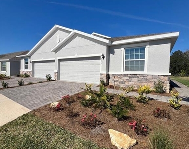 5375 Nw 48th Place - Photo Thumbnail 2