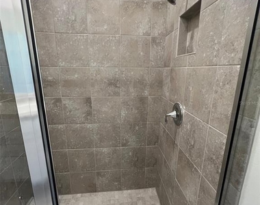 5375 Nw 48th Place - Photo Thumbnail 12