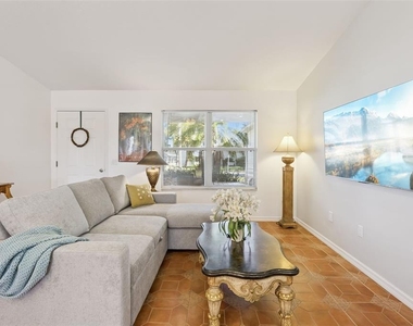8089 Se 174th Belhaven Loop - Photo Thumbnail 2