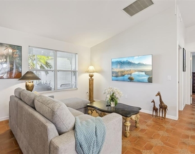 8089 Se 174th Belhaven Loop - Photo Thumbnail 5