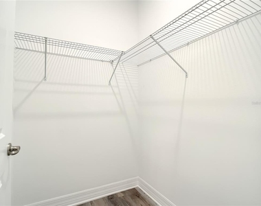 2109 Nordendale Boulevard - Photo Thumbnail 23