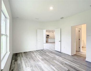 2109 Nordendale Boulevard - Photo Thumbnail 20
