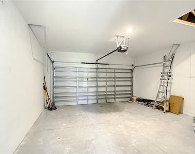 2109 Nordendale Boulevard - Photo Thumbnail 37