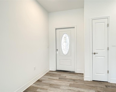 2109 Nordendale Boulevard - Photo Thumbnail 3