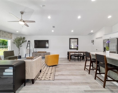 4400 Nw 74th Terrace - Photo Thumbnail 4