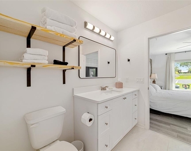 4400 Nw 74th Terrace - Photo Thumbnail 21