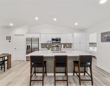 4400 Nw 74th Terrace - Photo Thumbnail 15
