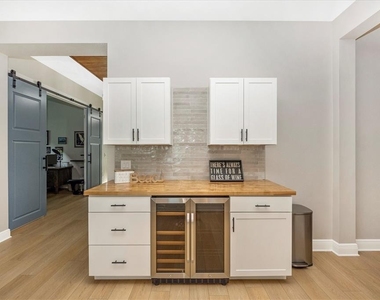 18805 Valleta Avenue - Photo Thumbnail 11